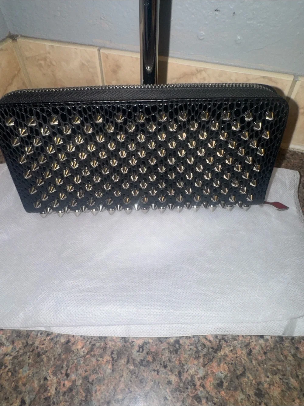Christian Louboutin lizard print spike Zip Wallet 💎pristine💎 - Picture 2 of 8